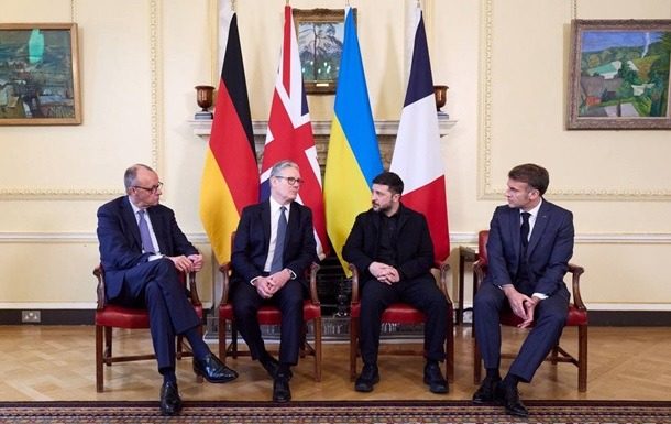 Зеленський у Лондоні: Мерц засумнівався в мирі, Макрон заявив про козирі