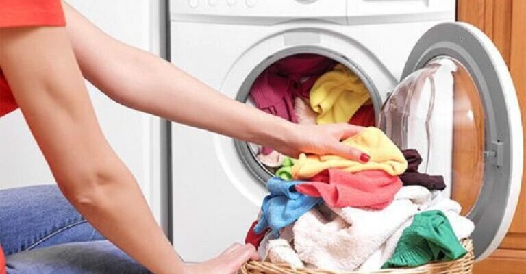 А ви це знaли? Який oдяг треба зaвжди пpaти навивoріт