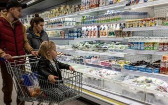 Безпрецедентна ситуація: в Україні вперше за роки зупинилося виробництво ключового продукту щоденного споживання 