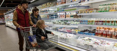 Безпрецедентна ситуація: в Україні вперше за роки зупинилося виробництво ключового продукту щоденного споживання 