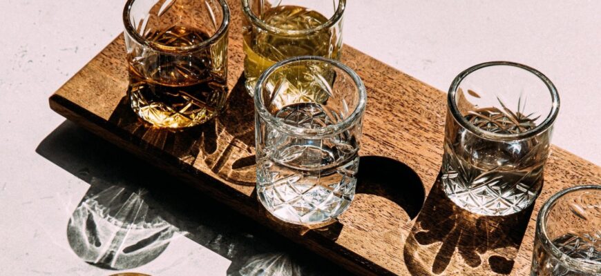 Новорічне застілля: як правильно пити горілку і залишатися у формі