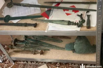 ДБР знайшло у екснардепа схованку з тисячами історичних реліквій. ВІДЕО