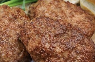 Перед смаженням обвалюю котлети не у сухарях, а у 3 ложках цього: олія не летить по всій кухні й без запаху