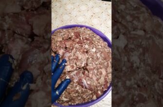 На Закарпатті домашню ковбасу роблять лише з 2 видів м’яса: інші не тримають форму