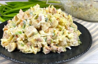 Салат “Снігова королева”: недорогий, легкий і дуже святковий – готую кожного Нового року