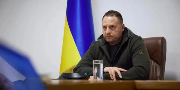 Не встиг?: Єрмак за тиждень до звільнення добивався відставки голови СБУ – ЗМІ