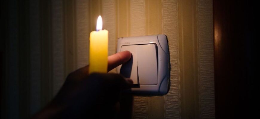 Відключень світла в Україні буде менше – уряд підготував рішення