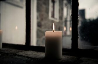 Бабуся казала, що на свічках треба гадати тільки в ніч на Різдво: ось декілька правил з підготовки