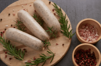 На Різдво 2025 обовʼязково приготую: ця домашня ковбаса з курячого фаршу розлетиться першою