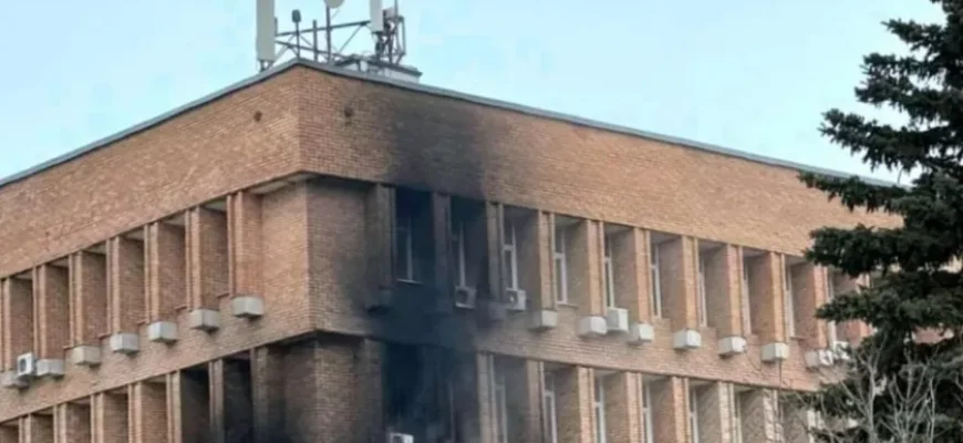 Під Москвою спалахнула держустанова: евакуювали понад 400 людей. ВІДЕО