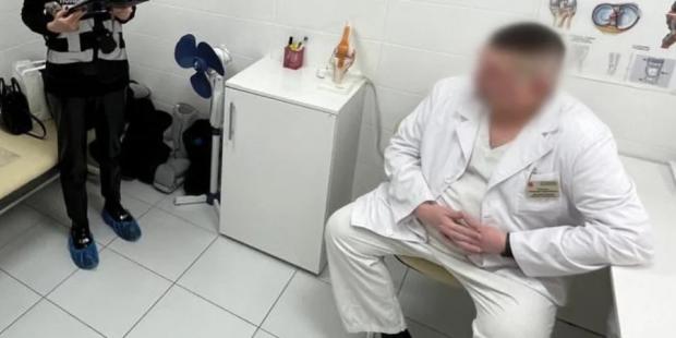 Про повагу до захисників не чув?: У Києві травматолог державної лікарні вимагав у військового гроші… за безкоштовну операцію