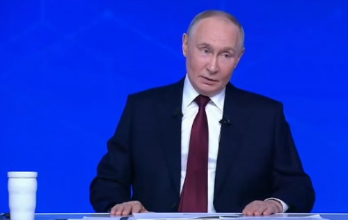 Путін "обіцяє" не бити вглиб України в день виборів, але є нюанс