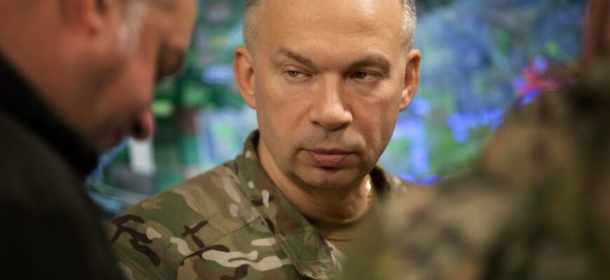 “Хочуть рухатися в обхід”, – Сирський розповів про ситуацію на Покровському напрямку