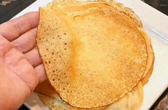 Заварні млинці за рецептом моєї 70-річної бабусі: ажурні, еластичні, ідеальні до солодких і солоних начинок