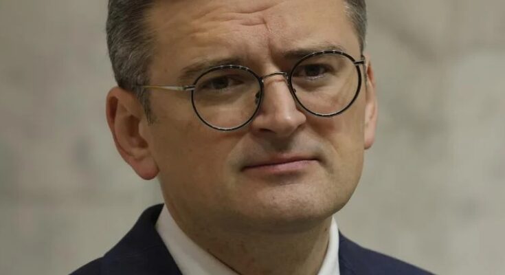Членства в НАТО не буде: Кулеба назвав три реальні гарантії безпеки для України
