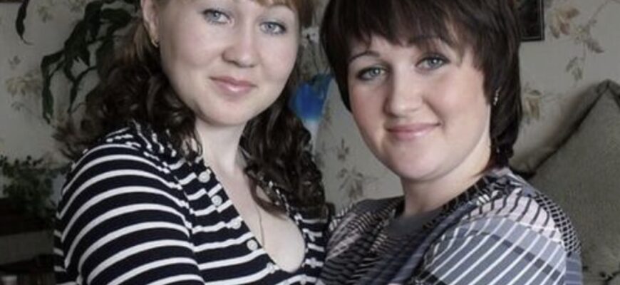 Коли жінки були вже в Італії, Катя порадила Олі: -Ти, головне, не роби помилки всіх наших жінок, які думаю спочатку про дітей, і тільки потім про себе. Робиш так: спочатку працюєш для себе – роки 4-5. Відкладаєш грошей, куnуєш квартиру на батьківщині, робиш ремонт. А якщо дітям по 500 євро відправлятимеш, повір – ні коnійки не накопичиш