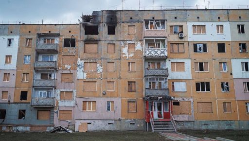 “Скажи командиру, щоб йшли звідси, зрозумів. Шуруйте в свою Росію”: У Купʼянську пенсіонер жорстко відповів окупанту (відео)