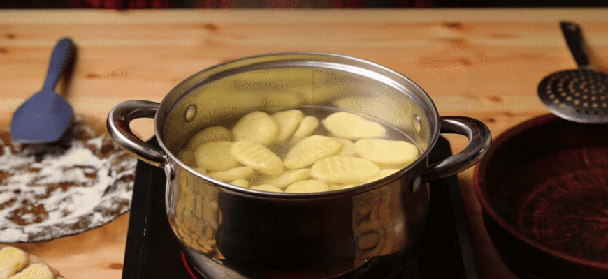 Замісила, зліпила і зварила: дізналася, як приготувати справжні Палюшки за рецептом 1963 року