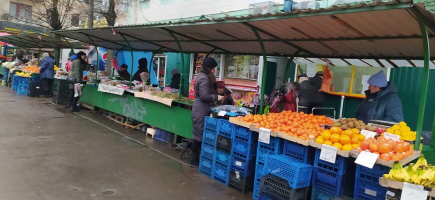 Ціни зірвуться з гальм: як із січня подорожчають продукти в Україні