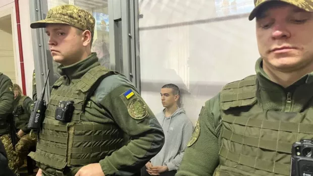 Убивство Фаріон: Свідок розповіла про сварку мовознавиці з донькою та про те, що бачила підозрілого чоловіка років 30 біля під’їзду загиблої