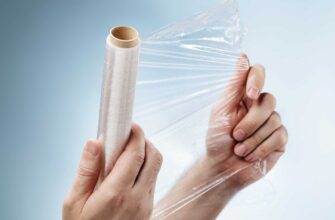 Українців закликали обклеїти вікна харчовою плівкою: навіщо це потрібно?