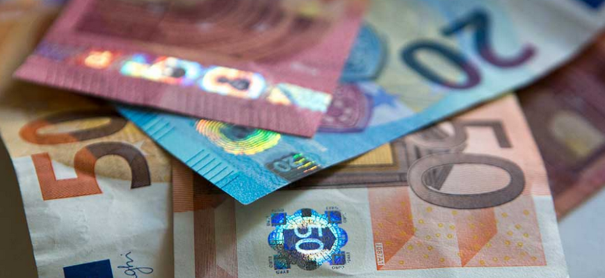 Від 150 євро: для українців запроваджують новий податок, а потім взагалі обдиратимуть, як у Європі