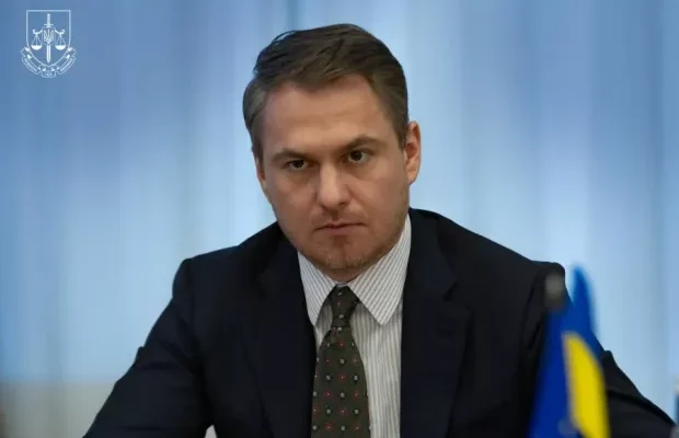 “Я знаю кожного, хто працює проти мене, за кожним прийду особисто”: Генпрокурор Кравченко заявив, що не подаватиме у відставку