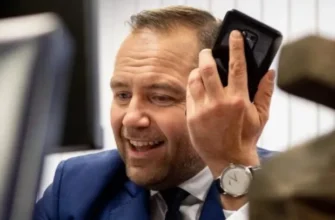 За чий кошт гуляє президент Польщі? – Голобуцький