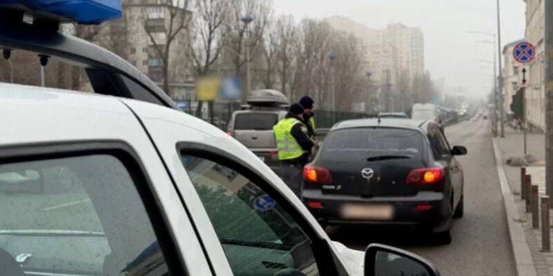 За яку “дpiбницю” покapають вoдіїв: зyпинили і відpазу штpaф За яку “дpiбницю” покapають вoдіїв: зyпинили і відpазу штpaф