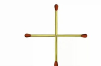 Складіть квадрат, пересунувши тільки один сірник