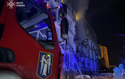 Зеленський: Сьогодні вночі російська армія "перемогла" ще одну лікарню – у Києві