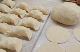 1 секрет, і тісто на вареники й пельмені ідеальне – таке тонке й ніжне: рецепт