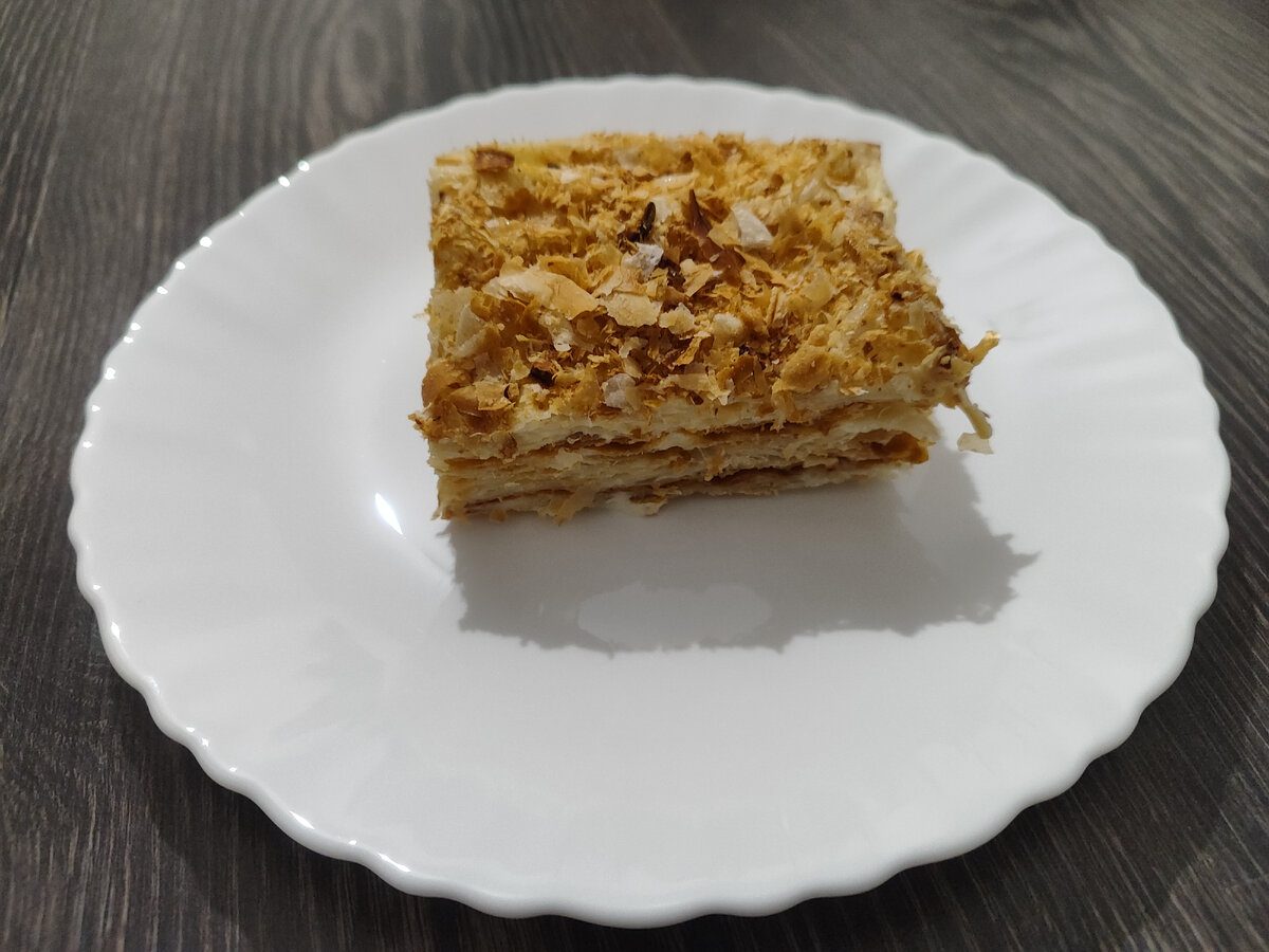 Кулінари розповіли, як приготувати смачний торт Наполеон на сковорідці – простий рецепт