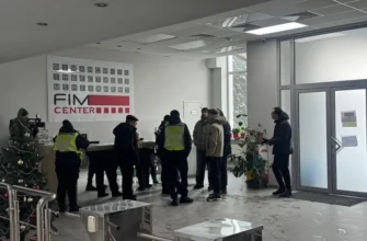 У Києві викрили масштабний шахрайський кол-центр із сотнями іноземців: ЗМІ повідомили про напад на журналістів