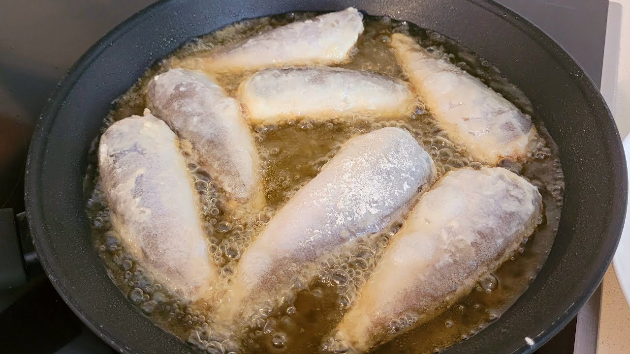 Господині пояснили, в чому панірувати рибу і мʼясо, щоб зменшити запахи на кухні Господині пояснили, в чому панірувати рибу і мʼясо, щоб зменшити запахи на кухні