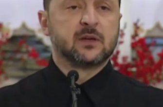 5 xв томy — виcтyп Зeлeнcького❗️Лишe погляньтe, як зycтpіли пpeзидeнтa 😱