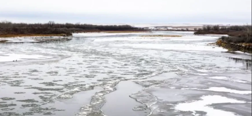 Дніпро на Херсонщині замерз, чи можуть окупанти цим скористатись для наступу