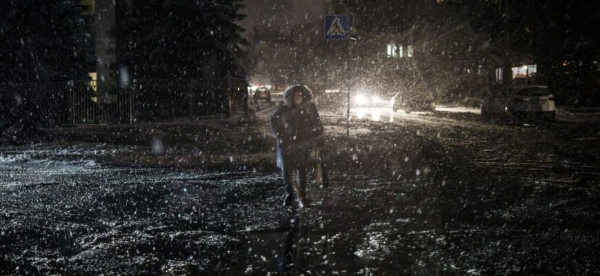 Світла немає по всій країні: в уряді повідомили, де ситуація найкритичніша