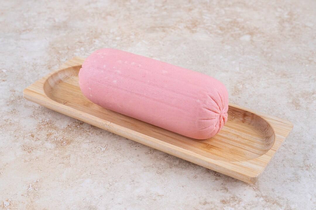 Кулінари поділились рецептом домашньої вареної ковбаси Кулінари поділились рецептом домашньої вареної ковбаси