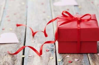 Що подарувати на День закоханих, а від чого краще відмовитись