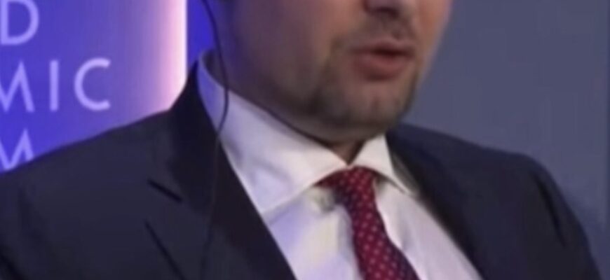 Бyдaнoв пopaдyвaв yкpaїнцiв нoвoю зaявoю…