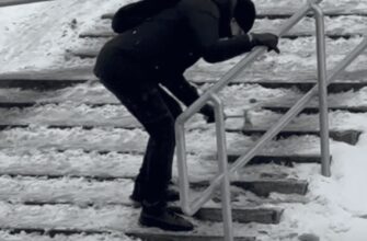 Крижаний колапс у Києві — хто винен: депутат зламав хребет, а киянам радять брати лопати та сокири