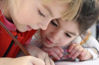 У Києві відновлюють навчання: коли діти підуть до школи