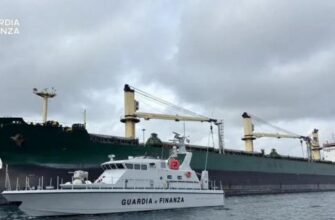 Вимкнутий транспондер не допоміг: В Італії затримали судно, яке під прапором Тувалу перевозило метали з Новоросійська (фото, відео)