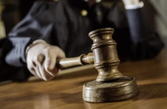 На Прикарпатті хлопець розніс паб, вимагаючи увімкнути російську музику: що з ним було далі