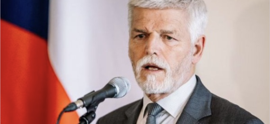 Президент Чехії вкотре став за Україну: емоційно відреагував на критику Європи…