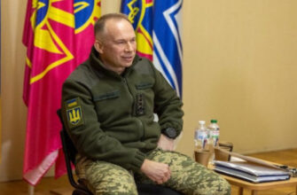 Сирський заявив, що ЗСУ у 2025 році провели три наступальні операції, дві з них — на території РФ