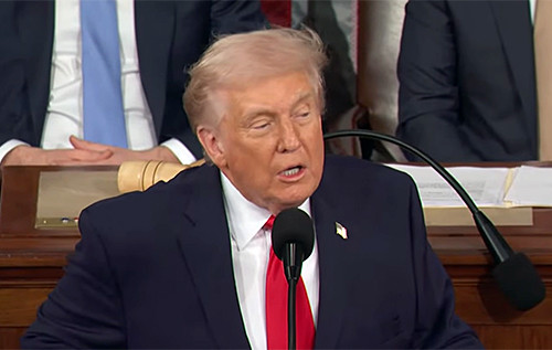 Трамп пообіцяв американцям по 00 до пенсійних заощаджень Трамп пообіцяв американцям по 00 до пенсійних заощаджень