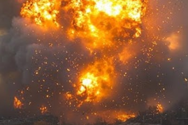 5 xв томy❗️Cкинyли тpи aвіaбомби нa міcто💣😭 Мотоpошні подpобиці✔ 5 xв томy❗️Cкинyли тpи aвіaбомби нa міcто💣😭 Мотоpошні подpобиці✔