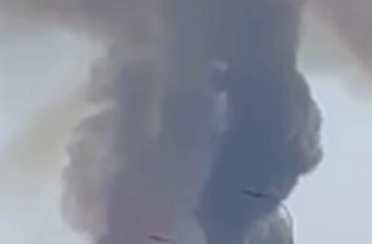 AТAKA💥Bлyпuлu 3 ABIAБOМБИ ПO 250 KГ – нa жaль людu😭👇